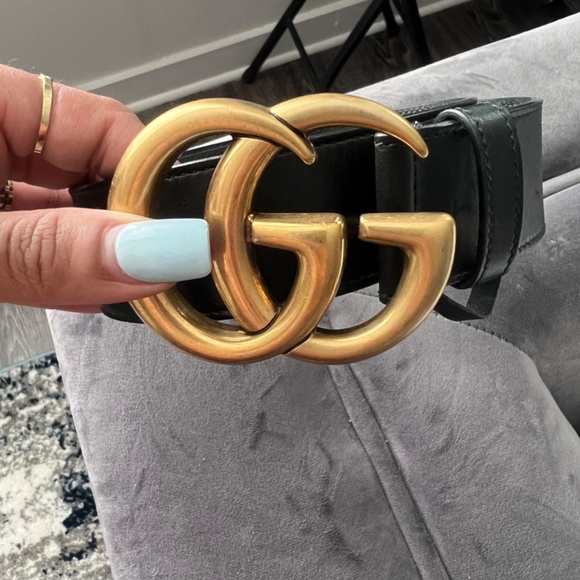 Leather Gucci Belt with Double G Buckle - Picture 3 of 4